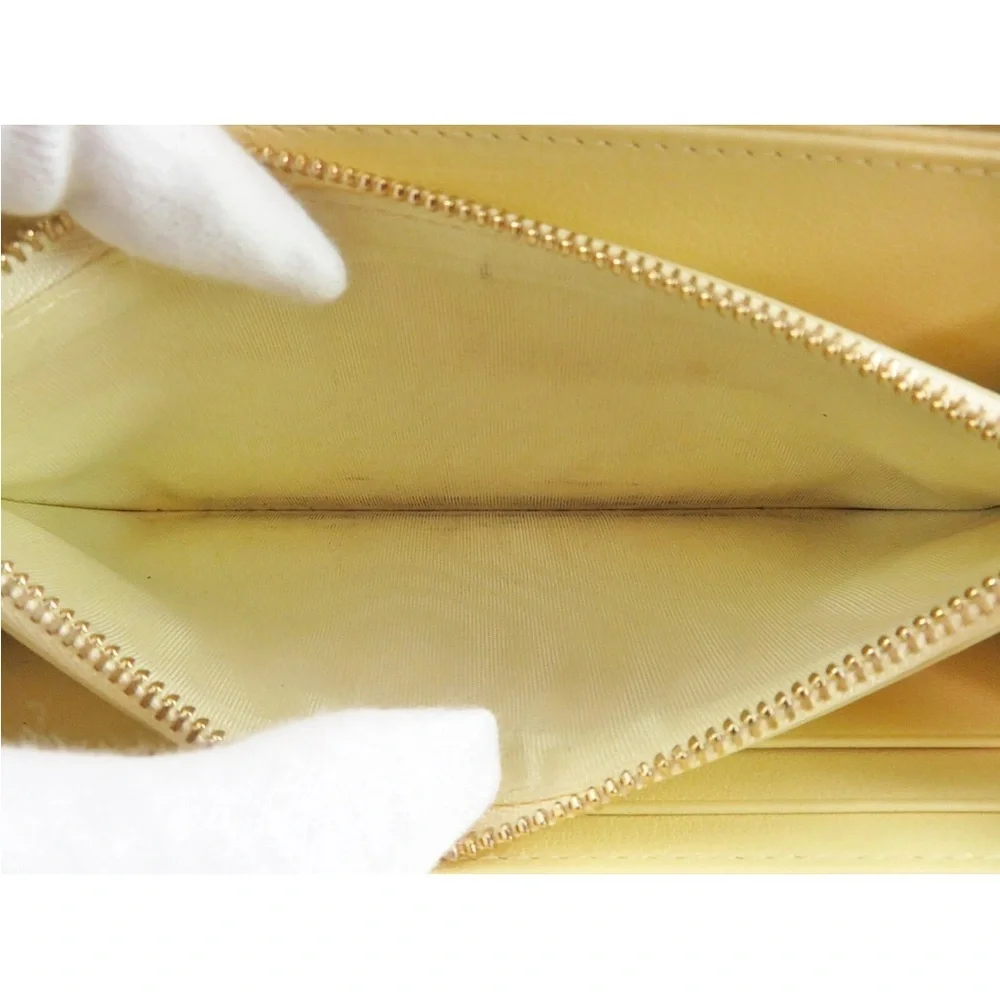 Dior Beige Quilted Women's Wallet